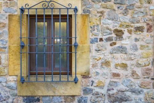 Grate e persiane in ferro